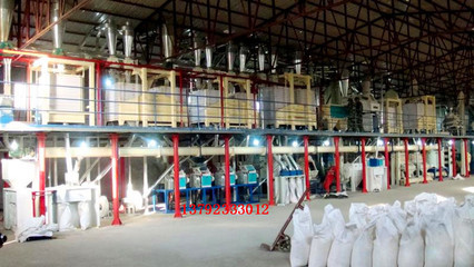 專業(yè)高效，品質(zhì)領(lǐng)先——山東泗水鑫峰面粉機(jī)械40-50噸玉米制粉制糝設(shè)備詳解